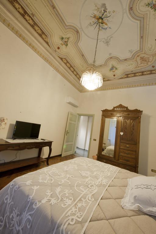 פיזה B&B Ester חדר תמונה